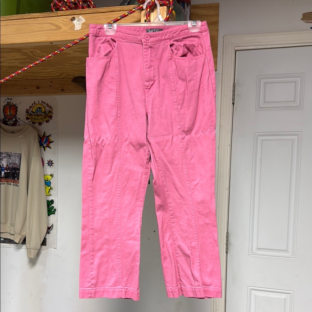 Pink pleated jeans
